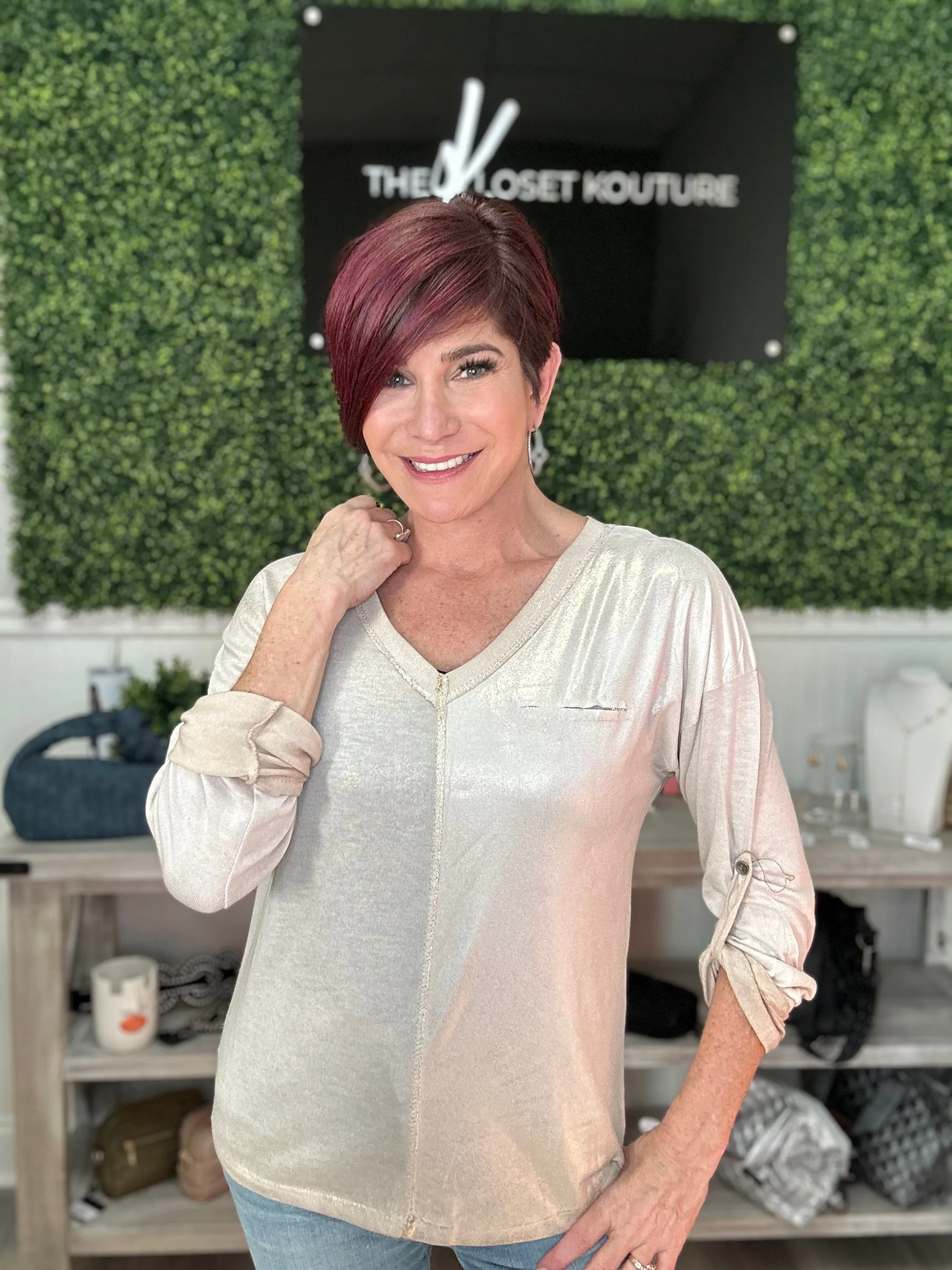 Foil Finish V Neck 3/4 Sleeve Top