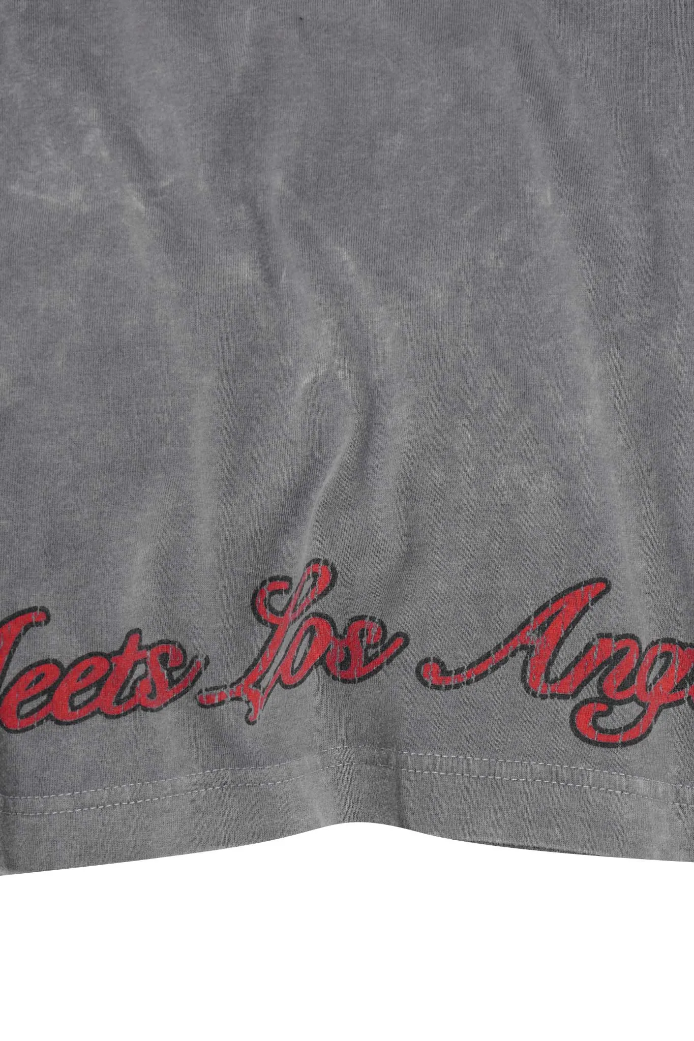 "LEAVE ME ALONE" TEE IN STONE/CASTLETON