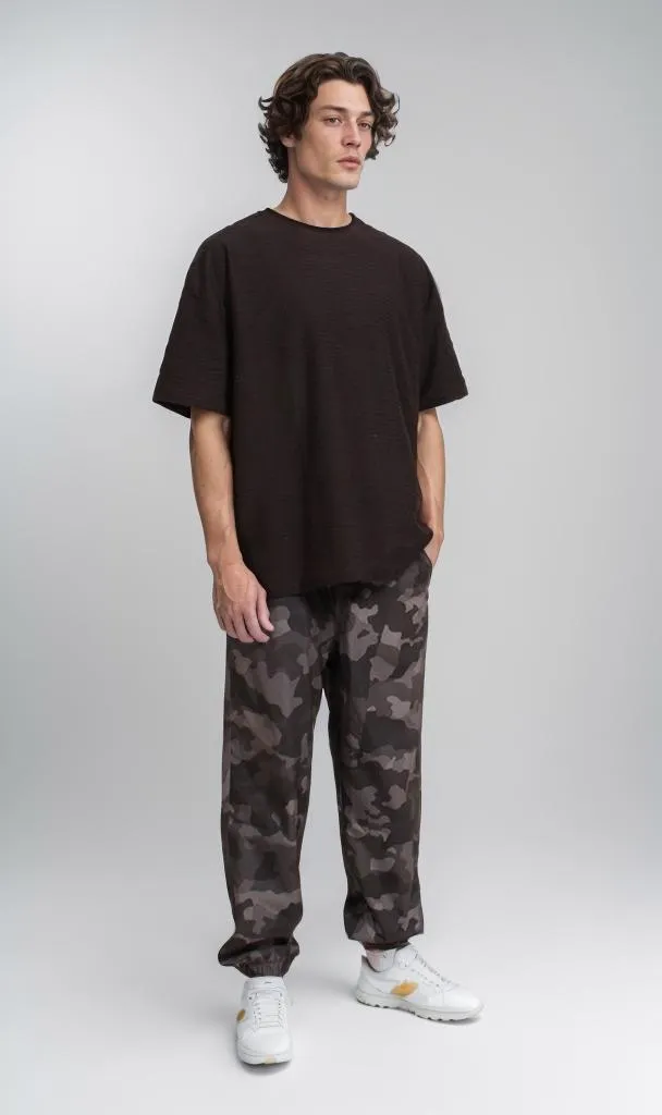 R208458 - Textured Jacquard Oversized T-Shirt - Black