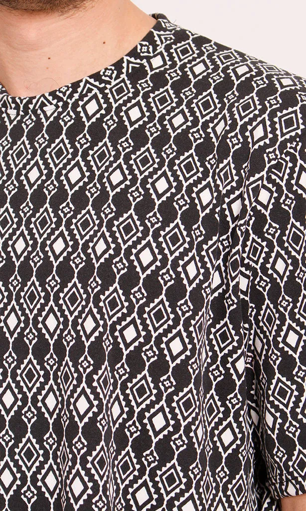 R208461 - Patterned Oversized T-Shirt - Black & White
