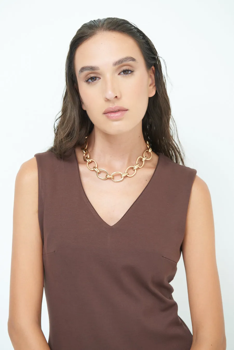 Sleek v-neck sleeveless dress wholesale